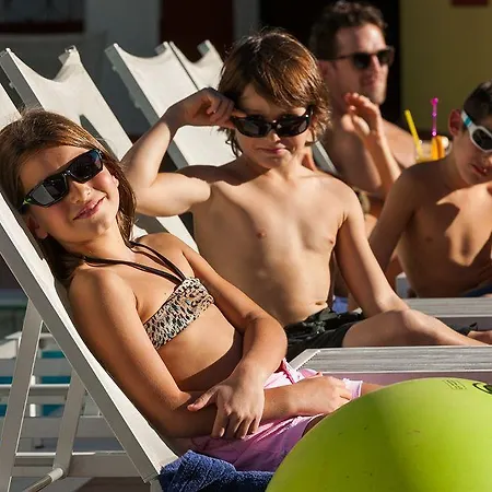 Club E La Vela Hotel 3*