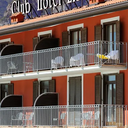 Hotel Club E La Vela