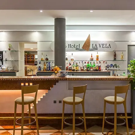 Club E La Vela 3*